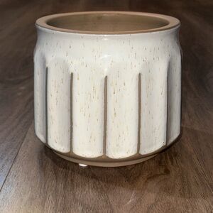 Better Homes And Gardens Cream and Brown Ceramic Planter
